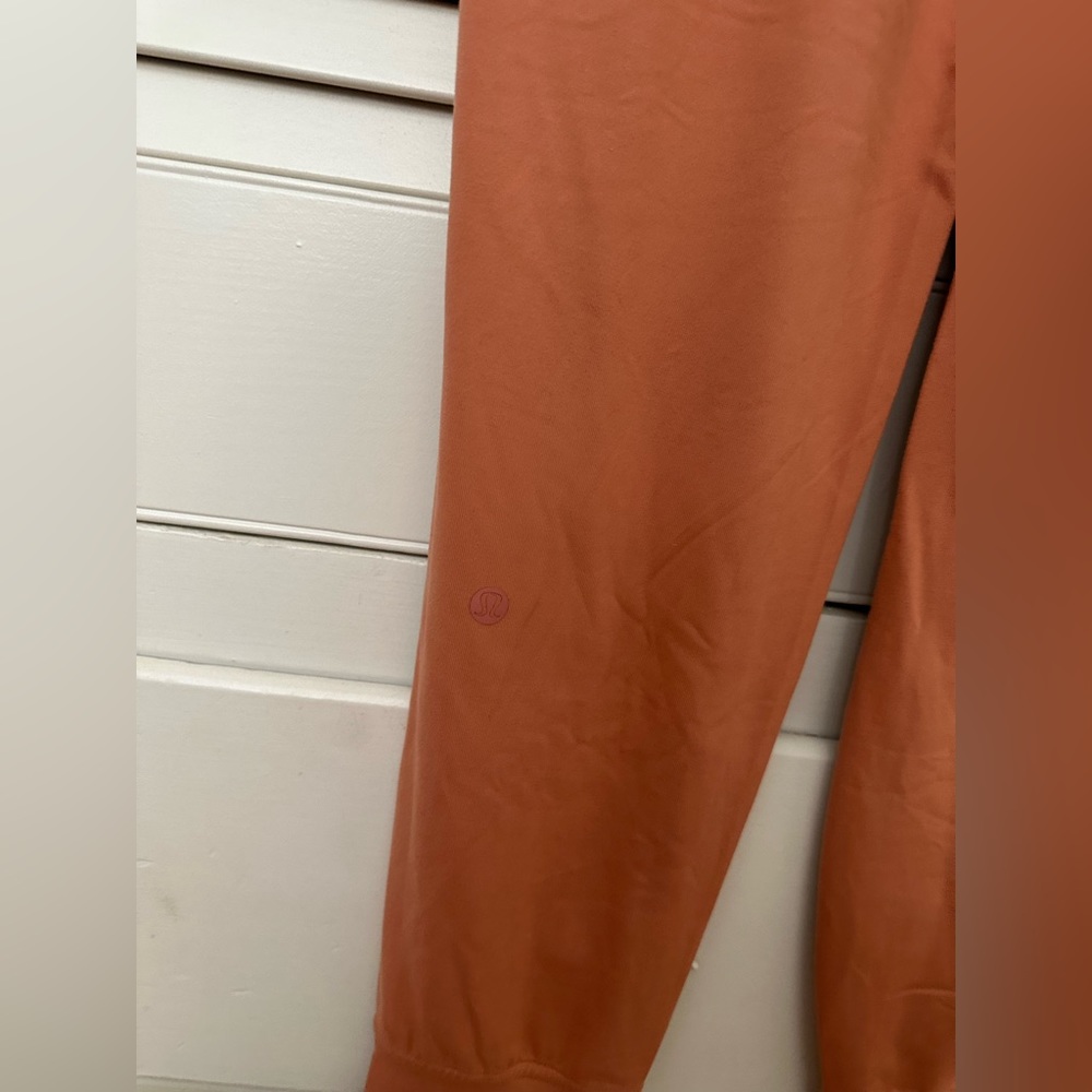 Lululemon sweats